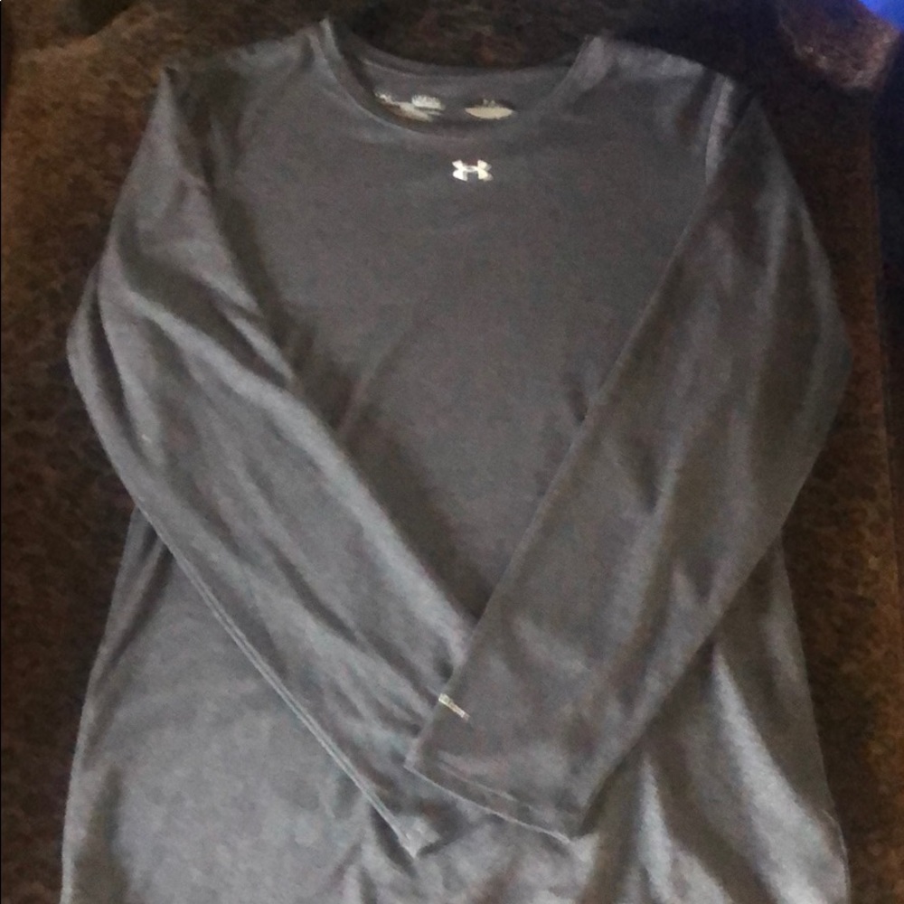 Under amour long sleeve loose heatgear
